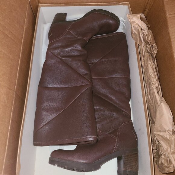 UGG 6 Avery Brown Sheepskin Shearling Fur Lined Knee High Boots - Picture 5 of 9